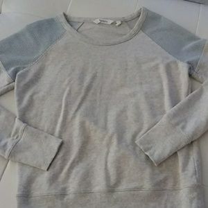 Athleta City Time Mesh Shoulder Pull over